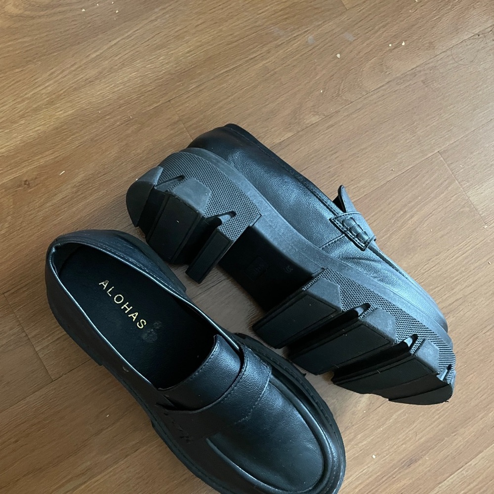 ALOHAS Black Chunky Platform Loafers - Picture 5 of 7
